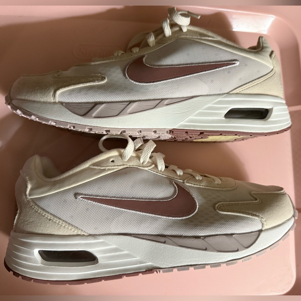 Nike Air Max Solo, Women’s Sz. 10, Style FN0784-005 New Sneakers - Picture 4 of 16
